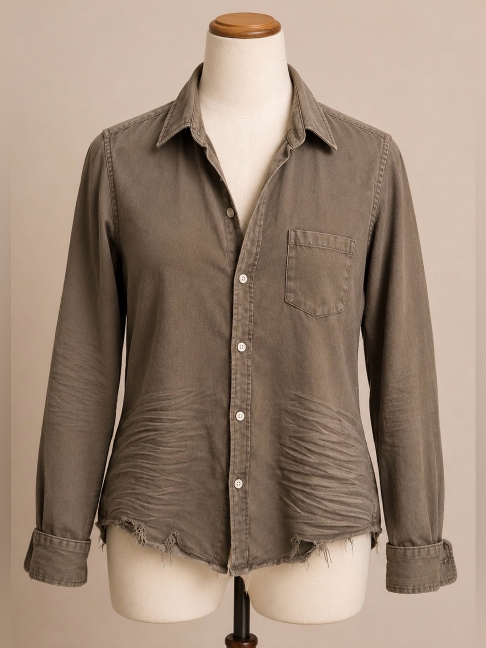Frank & Eileen “Barry” Button-Up Shirt in Khaki Green - XS
